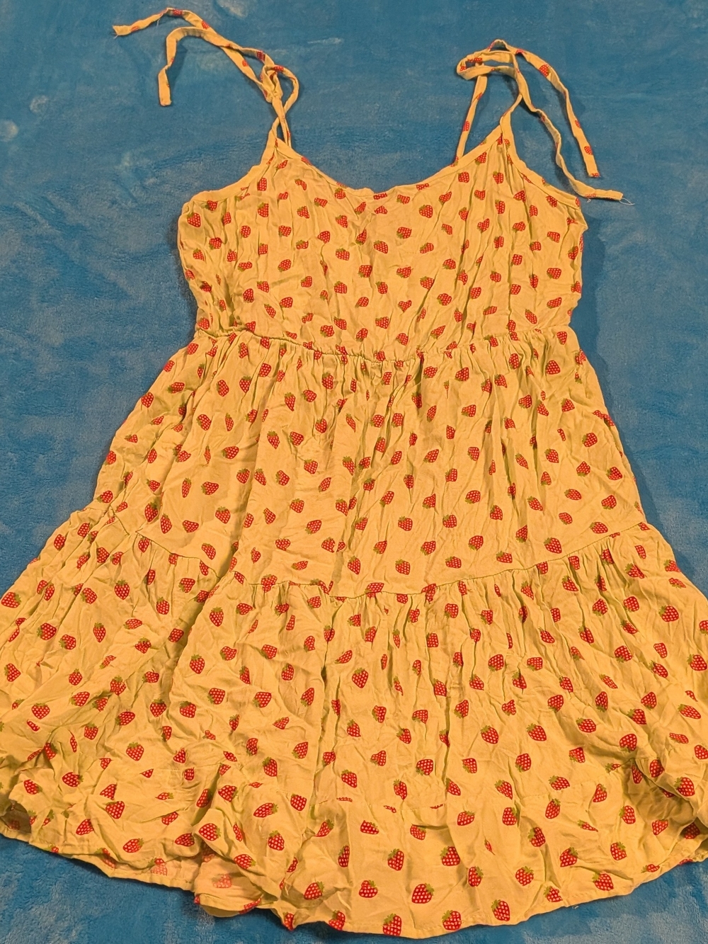 Hot Topic Light Green Strawberry Tie-Shoulder Sundress, Strawberry Print Mini